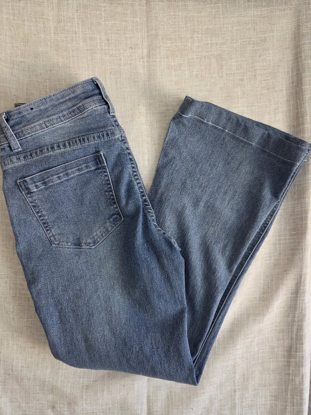 CREST Premium Bootcut Dirty‎ Wash Denim Jeans-Juniors Size 9, DIY hem Inseam 27"